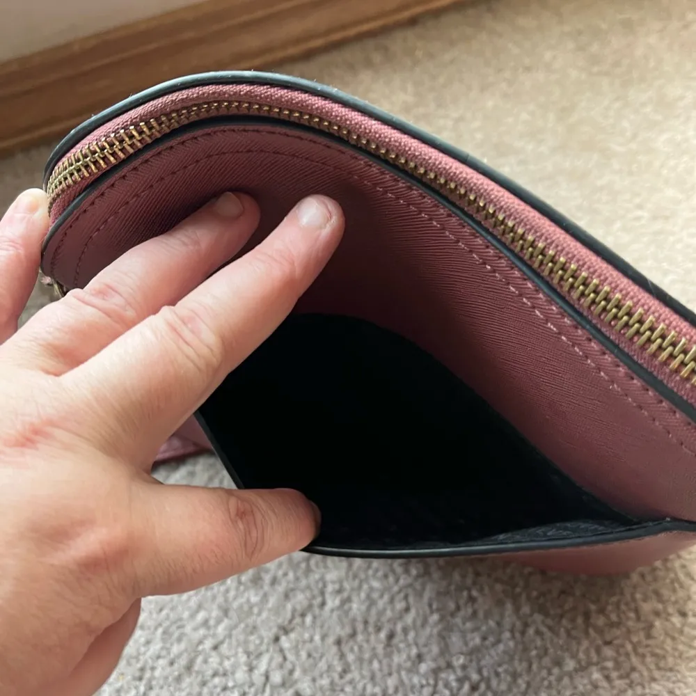 Steve Madden Women’s Rose Pink Designer Crossbody Bag - Image 7