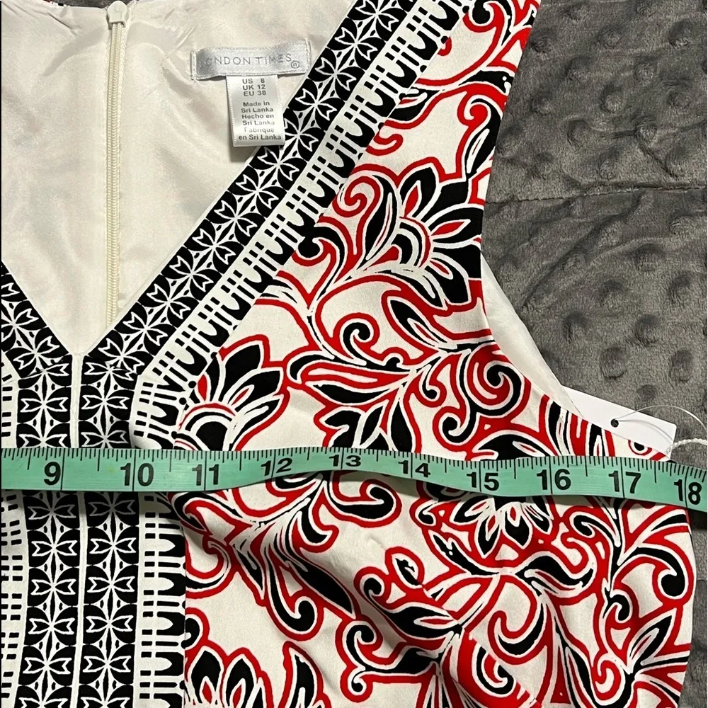 London Times size 8 women’s red white black sleeveless zip back close not lined - Image 7