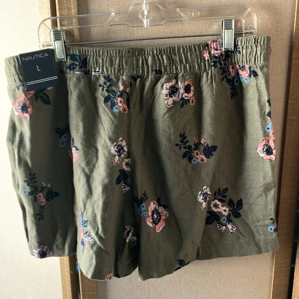 FINAL MARKDOWN Nautica Floral Print Olive Green Shorts large nwt - Image 7