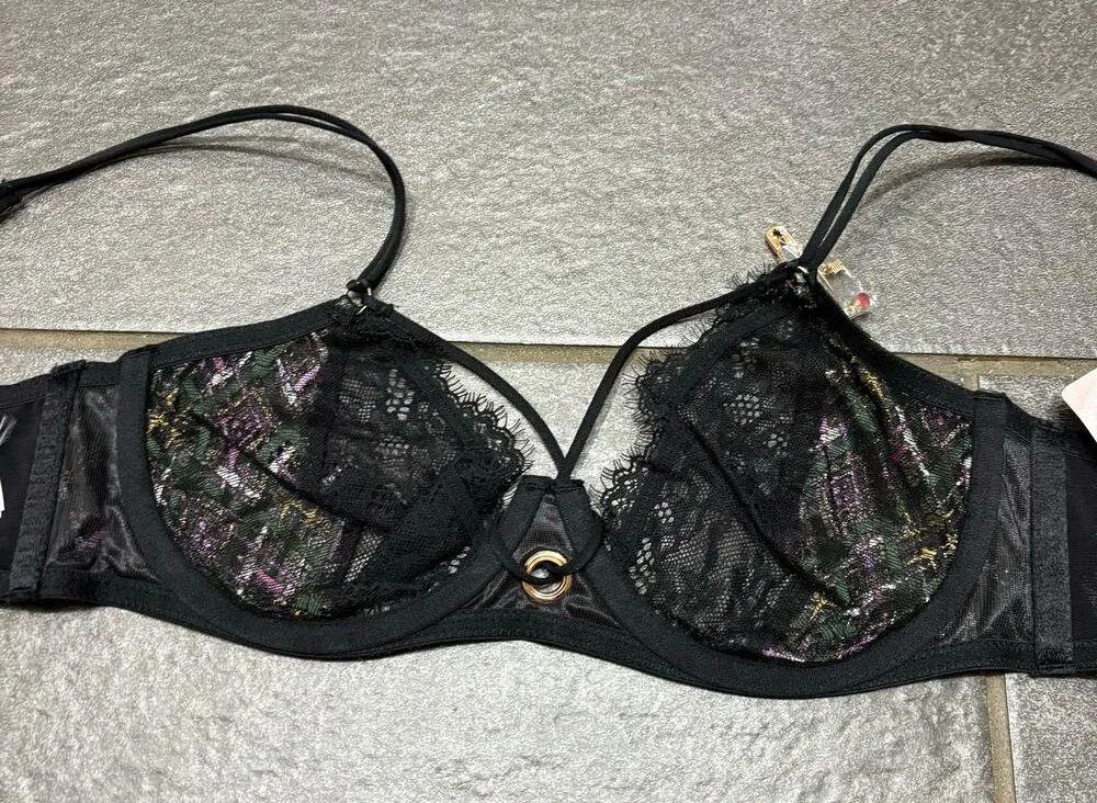 Savage X Fenty A Little Tart Unlined Bra Black Lace Plaid 32D Plunge Feminine Size undefined - Image 10