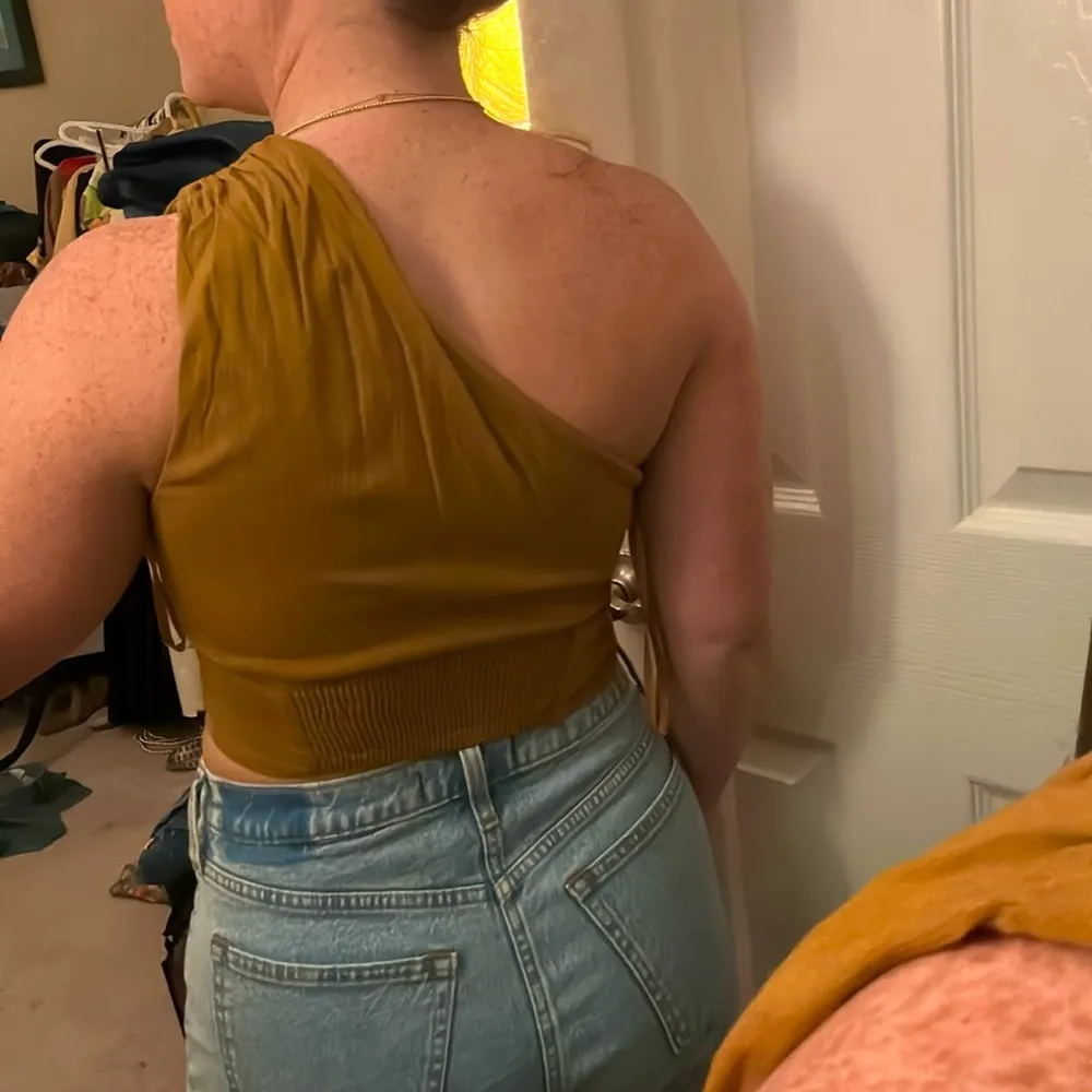 Free People One Shoulder Crop - Image 3