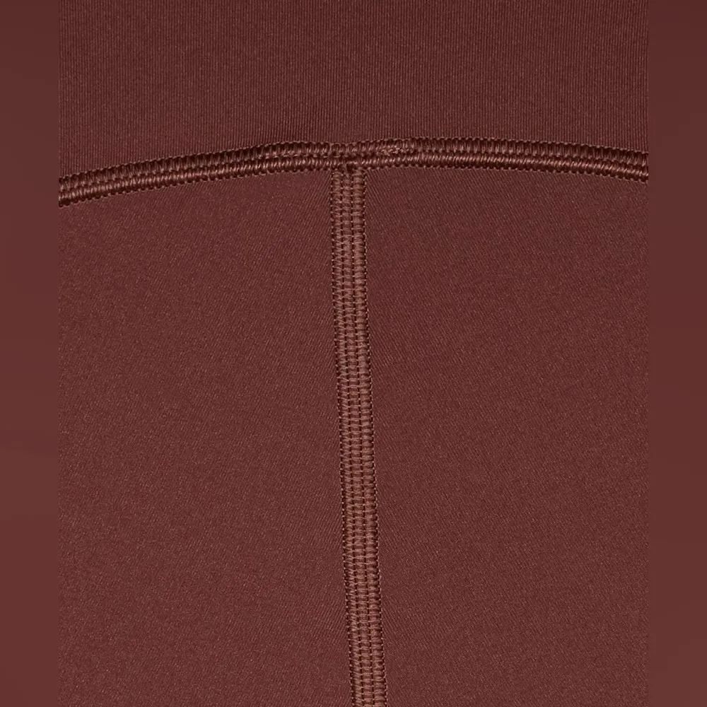 NWOT Lululemon Stronger as One TighT X BarrysMidnight Maroon / Vintage Mauve - Image 7