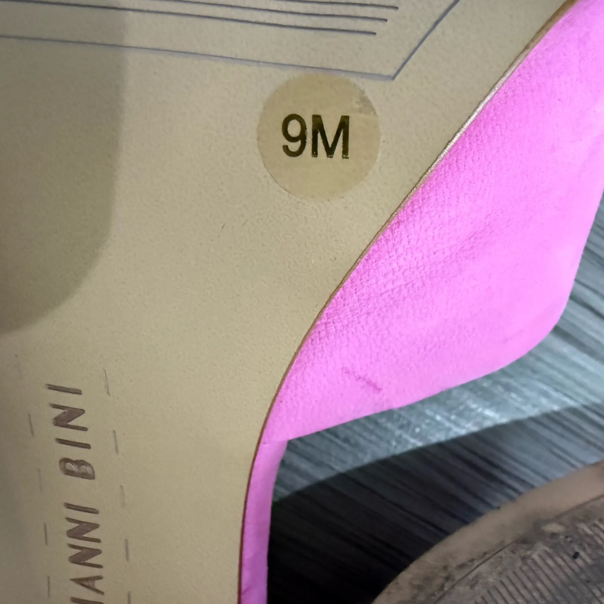 Gianni Bini Vibrant Pink Heels  size 9 - Image 4