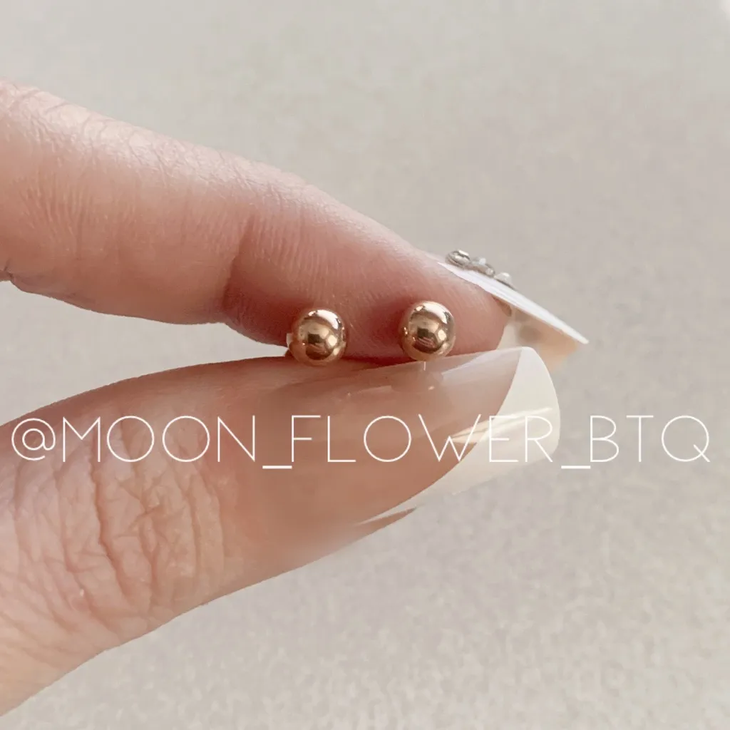 Rose Gold Barbell Earrings 5mm Pink - Image 4