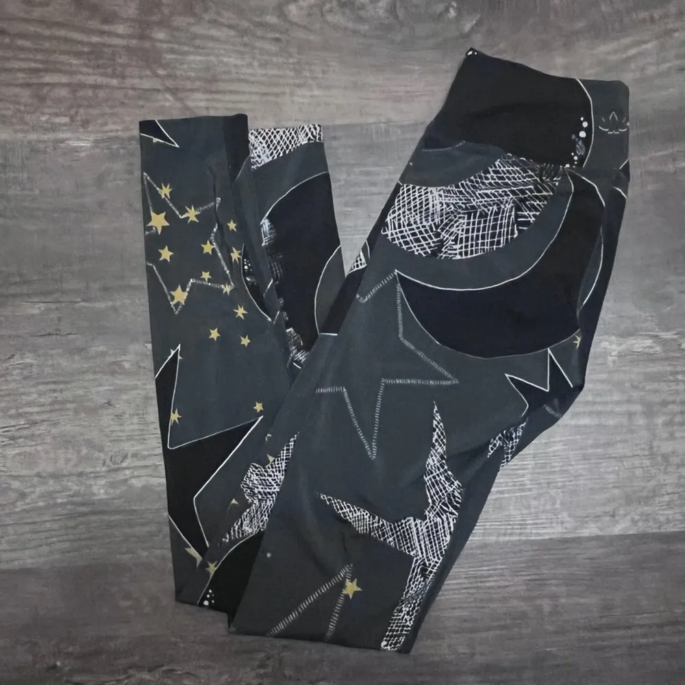 FINAL PRICE Beyond Yoga Galaxy Leggings - Image 6