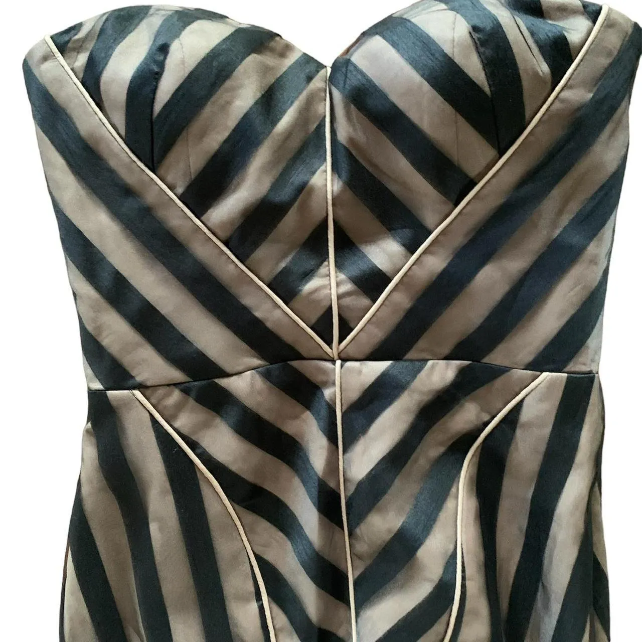 B By Bariano Nude Black Kristy Trumpet Style Formal Gown Dress - Image 2