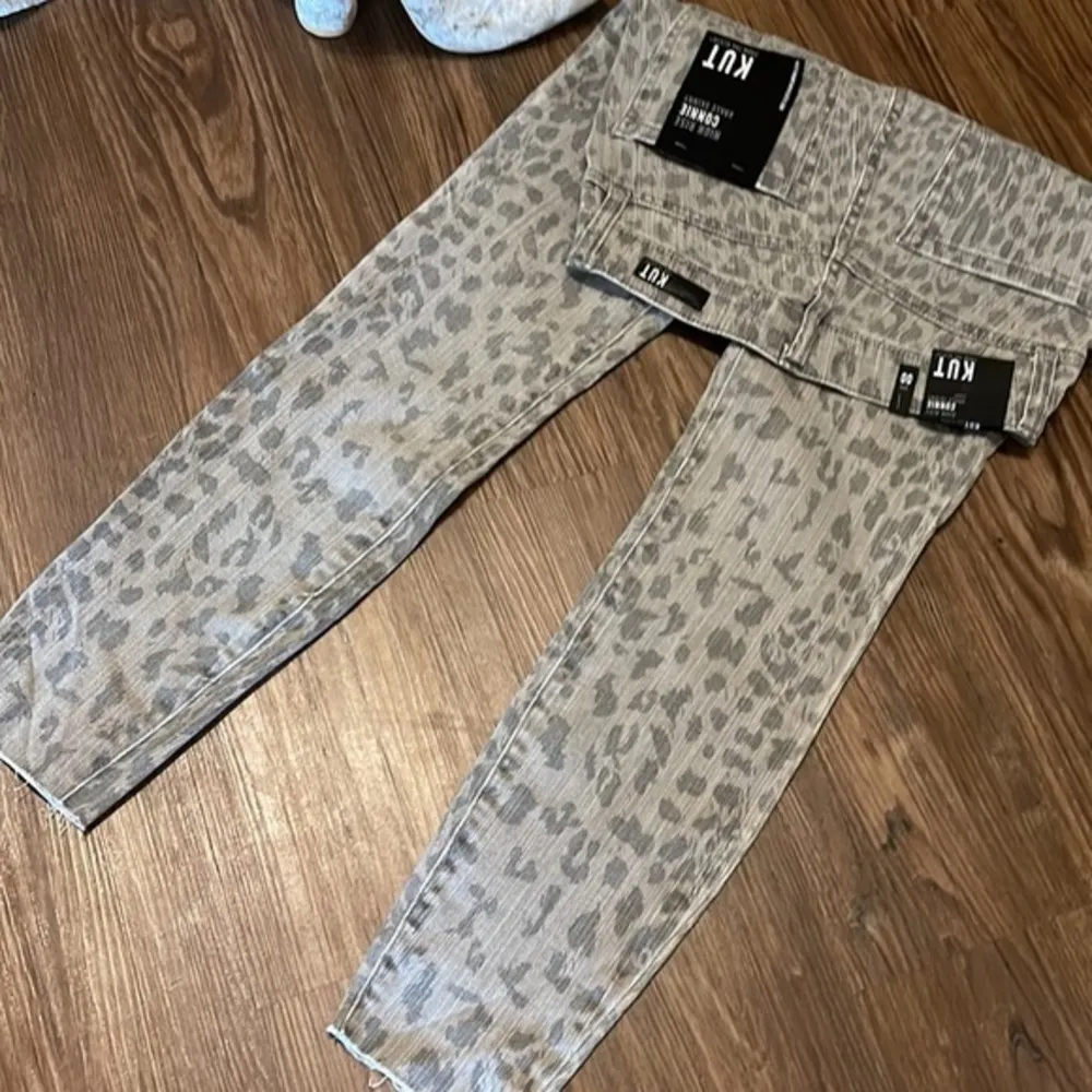 NEW Kut From The Kloth Skinny Leopard Grey Cheetah - Image 28