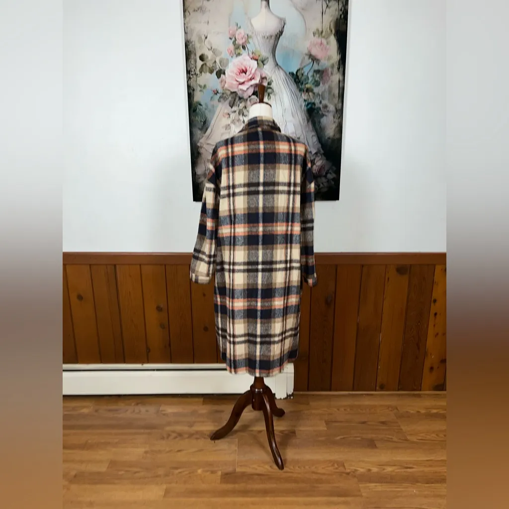 Super Cute Boutique Flannel Plaid Longline Shacket! - Image 6