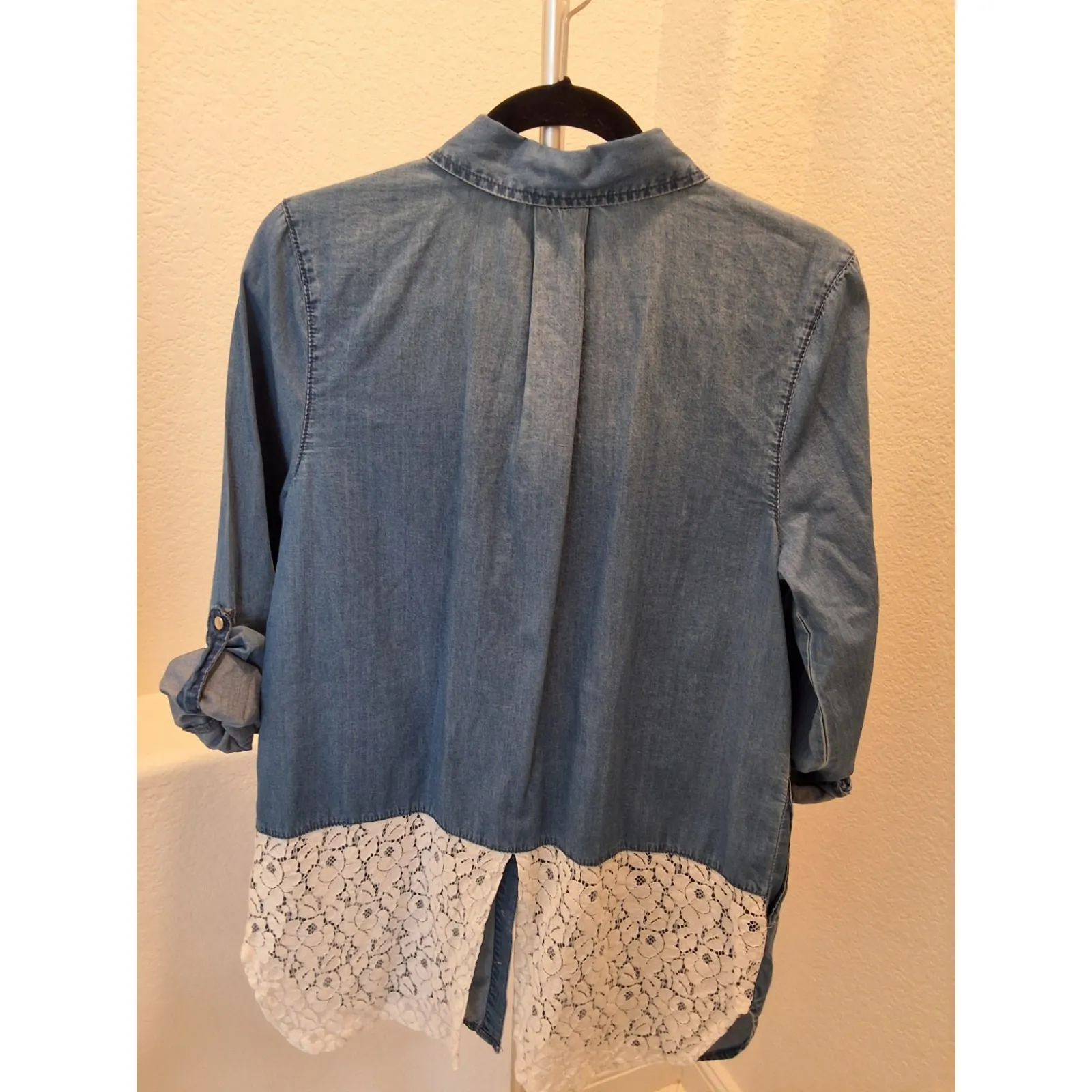 American Rag Size M With Lace On Botttom Back - Image 2