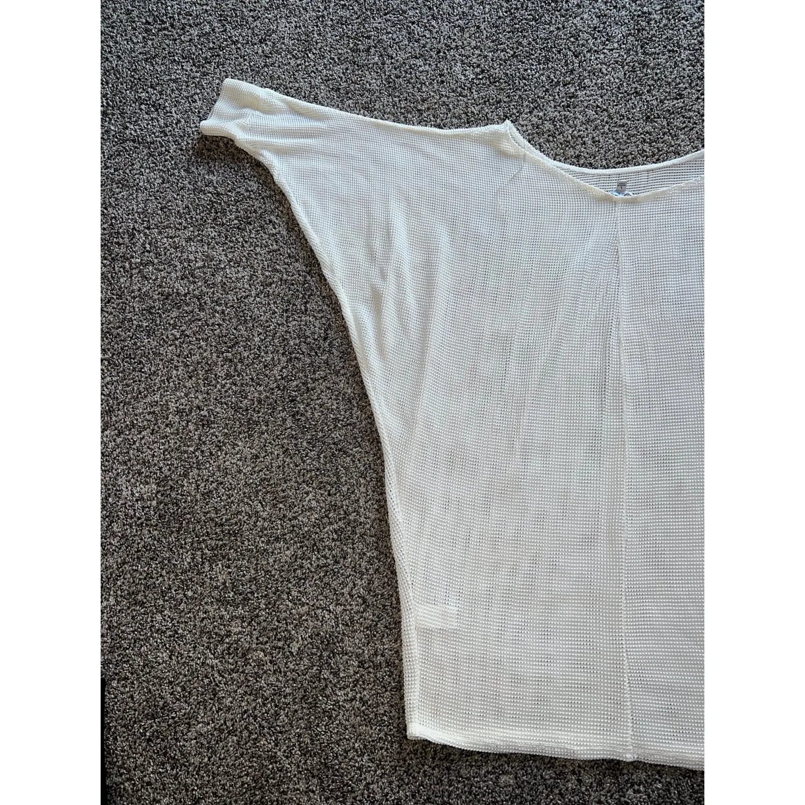 White Birch Women's White Open Knit Oversized Top Size‎ Large - Image 10