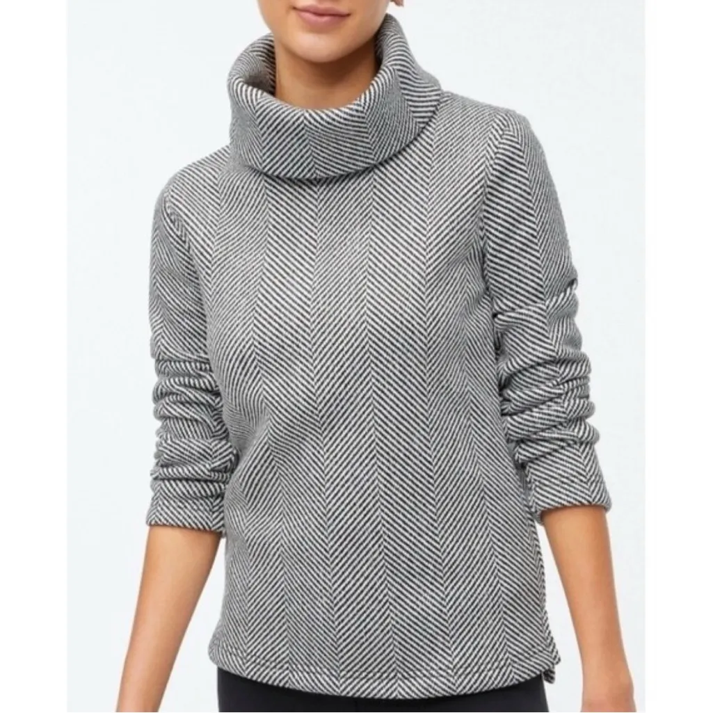 J.Crew factory herringbone funnel neck pulled over sweater size M Black Size M - Image 2
