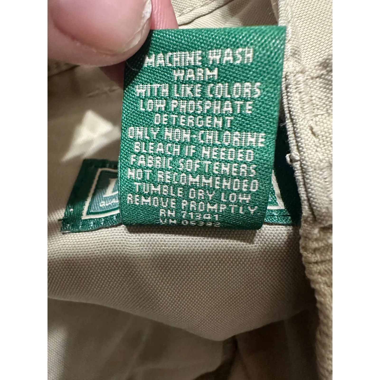 L.L. Bean Women's Size 12‎ Beige Nylon Cargo Hiking Shorts with Belt Tan - Image 7