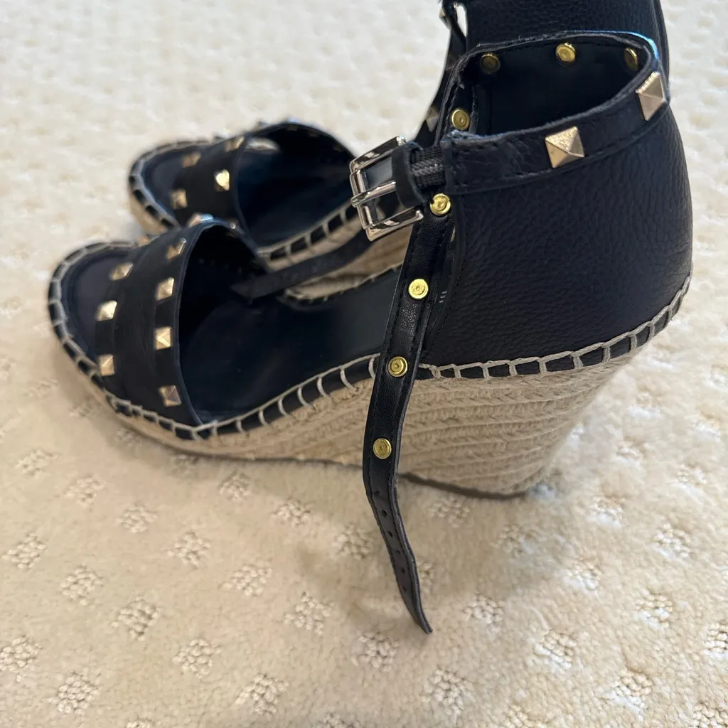 Marc Fisher Black Studded Leather Espadrille Wedge Sandals Size 9.5M - Image 4