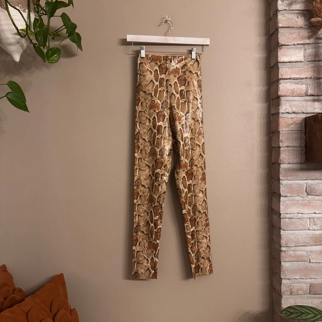 COMMANDO Faux Leather‎ Snake Print Leggings - Image 2