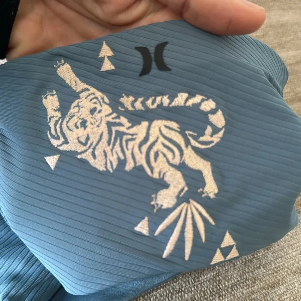 Hurley high waisted embroidered tiger bikini bottoms blue NWOT - Image 7