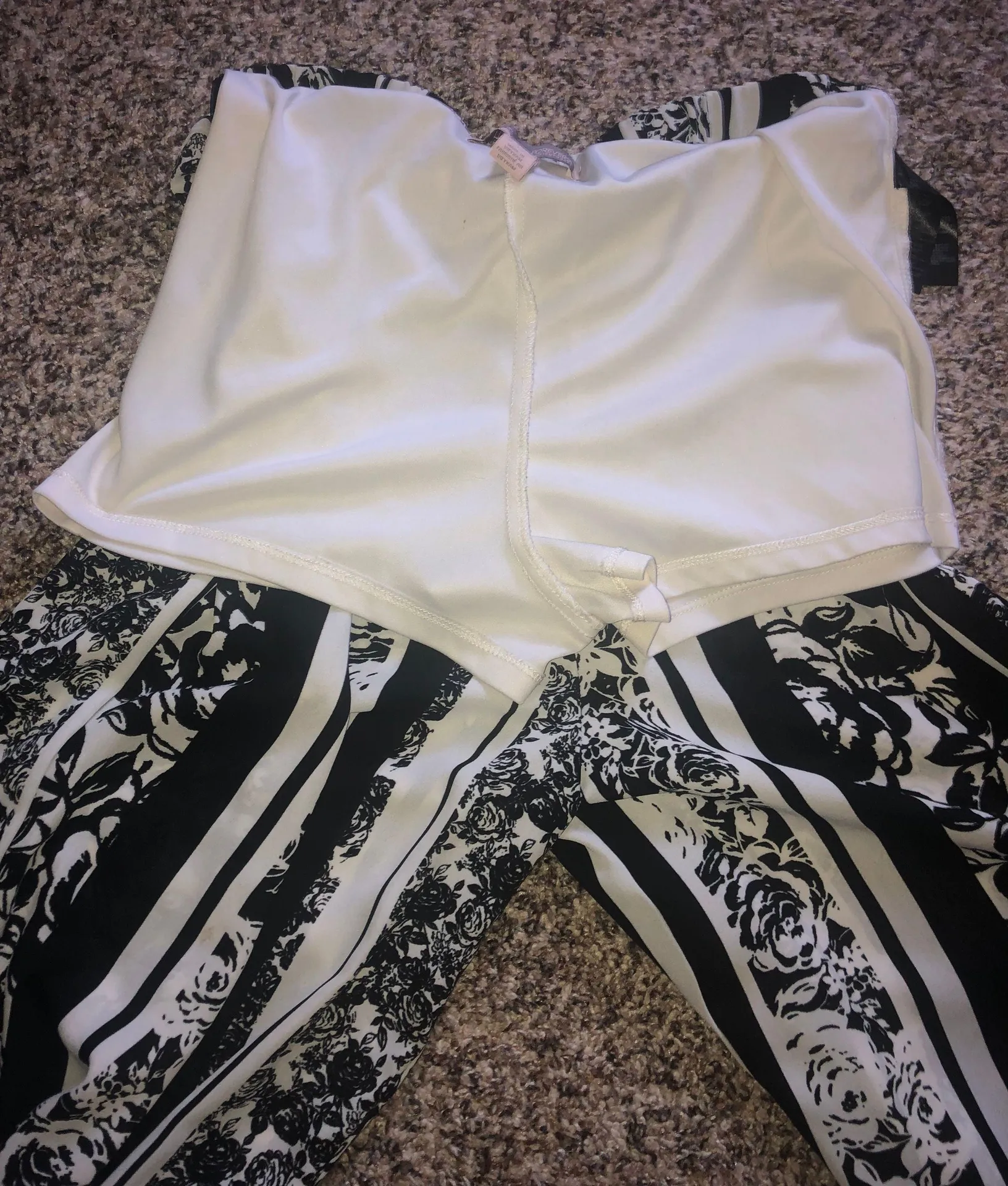 Floral Print Beach Pant- Size Medium  - Image 3