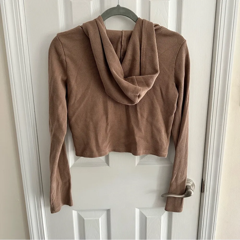 Brown Cropped Waffle Zip Up Sweatshirt Size Small - Image 6