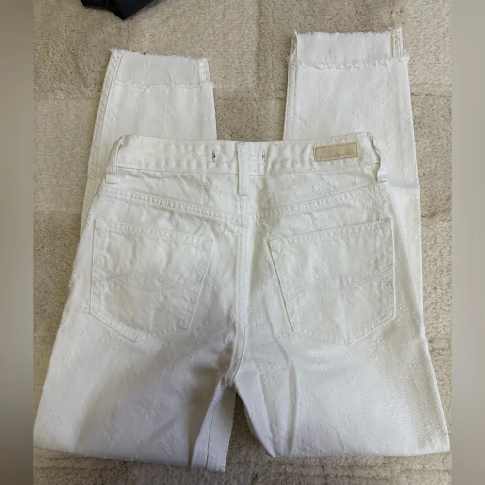Abercrombie & Fitch Signature Collection White Jeans - Image 2