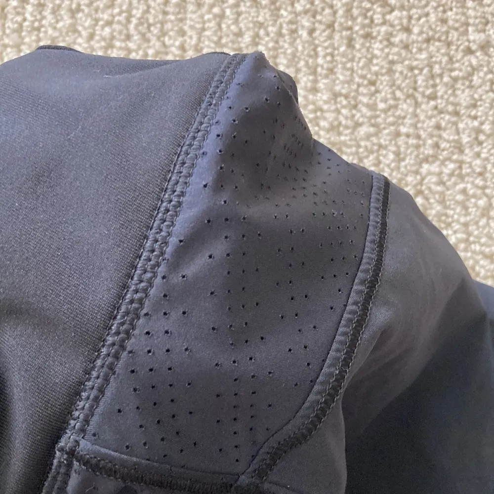 NEW ATHLETA Run With It 3.5” Shorts Black Size XS Running Lined Activewear NWOT - Image 10