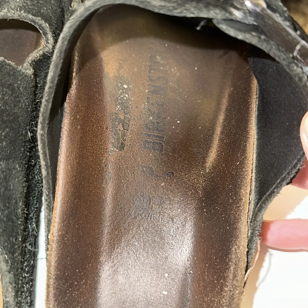 Birkenstock Arizona women’s sandal. Black and Suade straps. Size 38 - Image 8