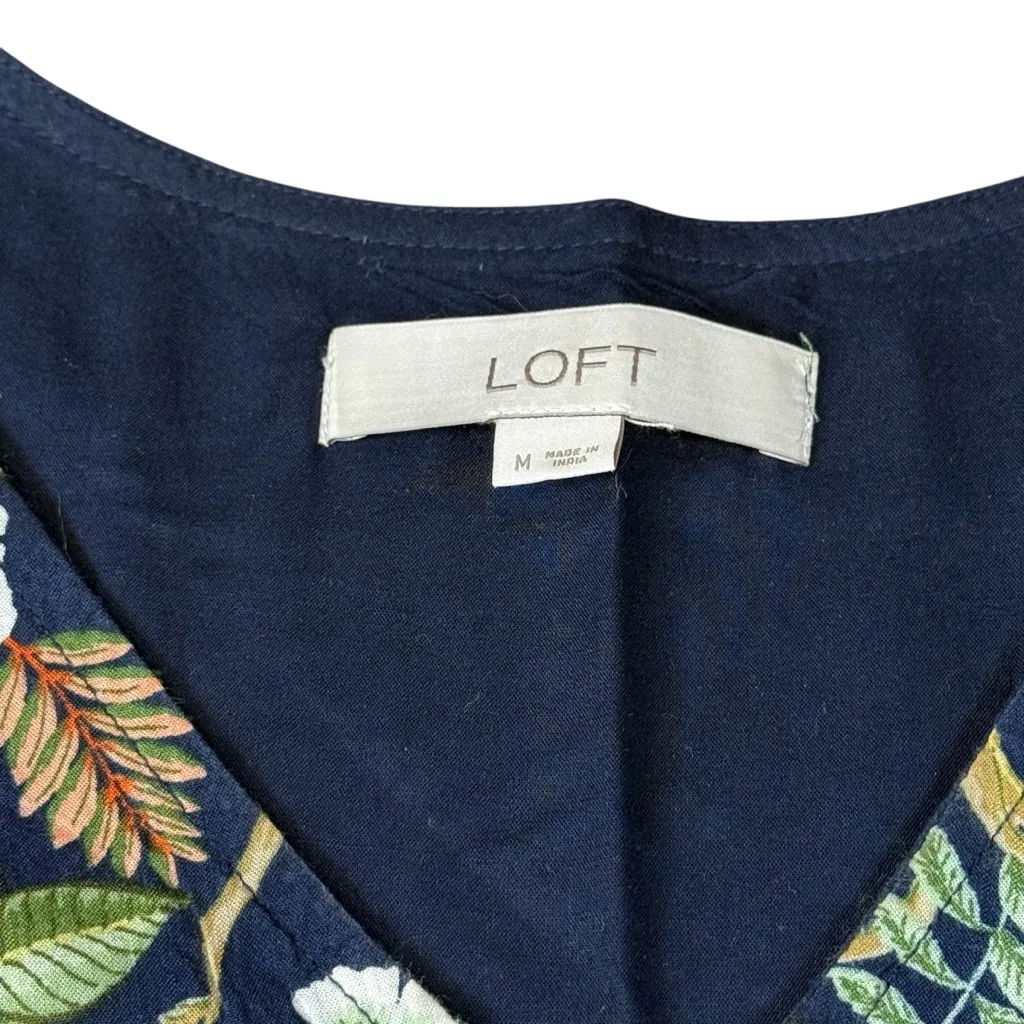 Ann Taylor Loft Womens Medium Black short sleeve floral top Sleeveless - Image 2