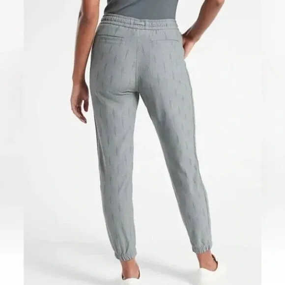 NWT Athleta Farallon Printed Jogger Pants Grey Print Drawstring Women Size 22 - Image 3
