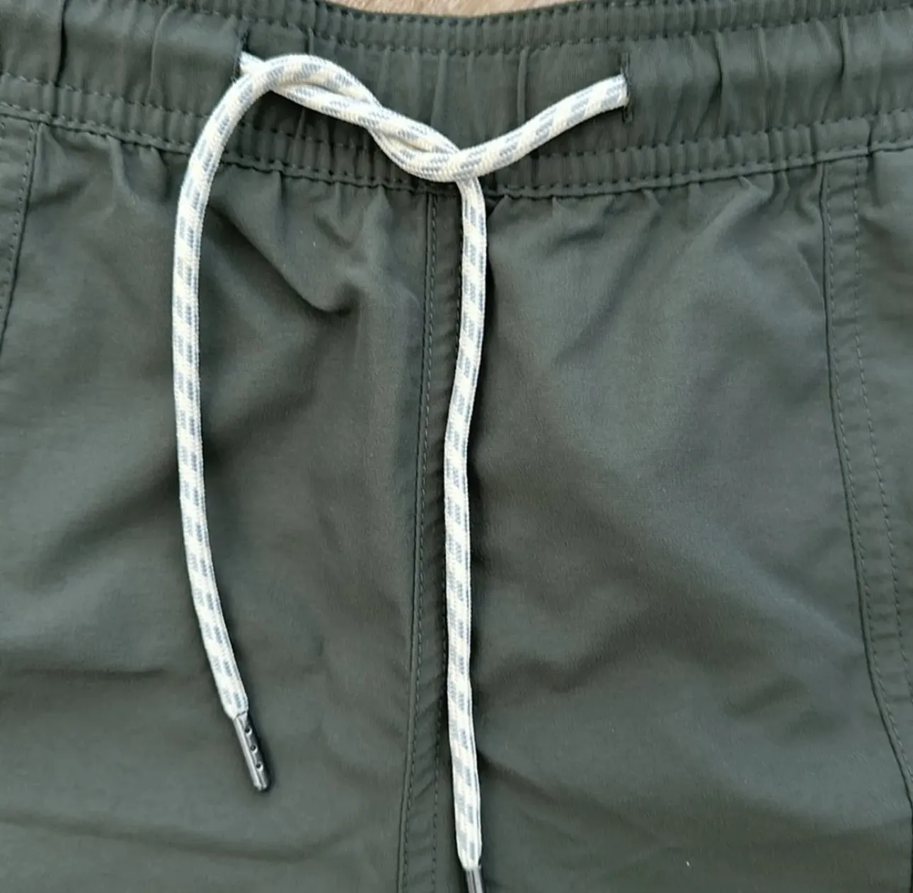 Shorts Brand New large green - Image 3