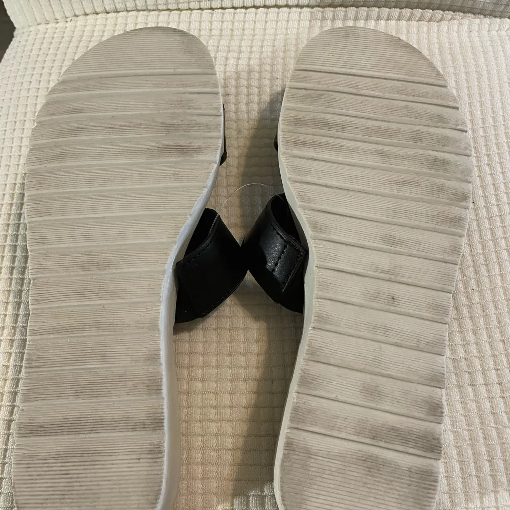 Kensie Black Slide Sandals for Women - Image 3