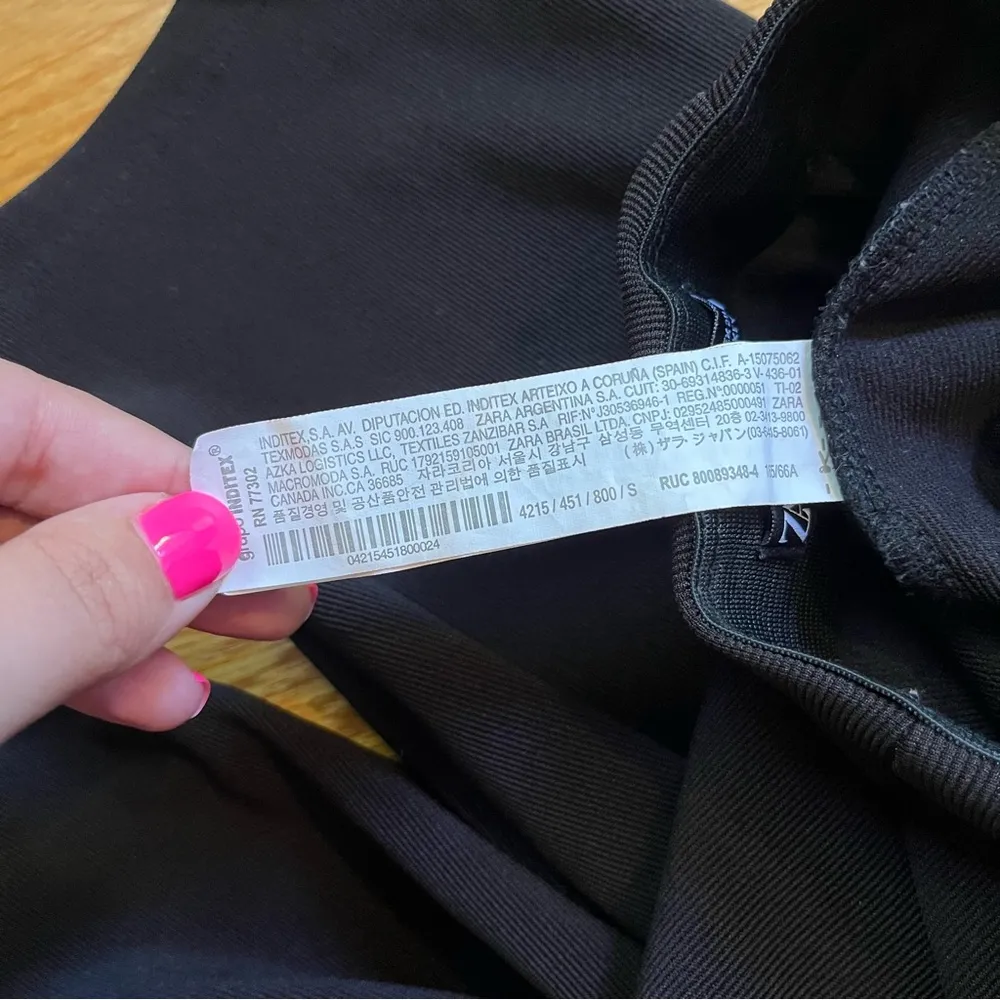 Zara black ribbed shorts size small - Image 4