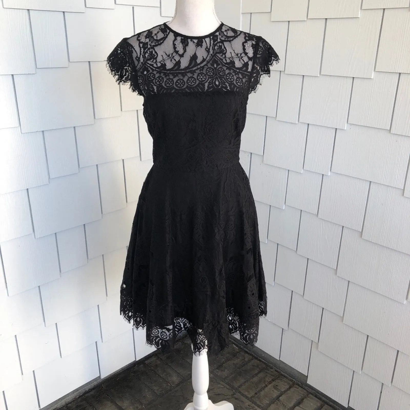 BB Dakota Women's Black Rhianna Cap Sleeve Open Back Lace Fit & Flare Dress sz 2 - Image 2