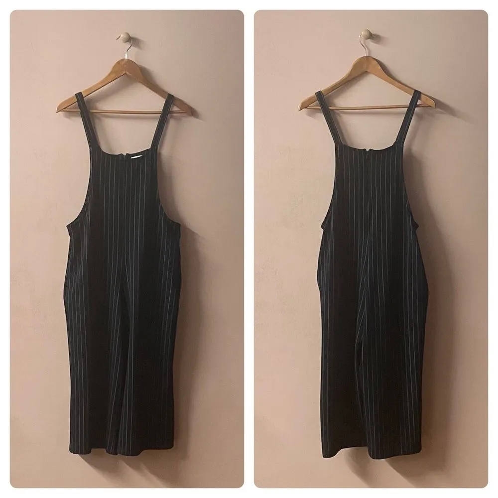 Bleuh Ciel Dark Navy Striped Cropped Wide Leg Jumpsuit Size S EUC - Image 2