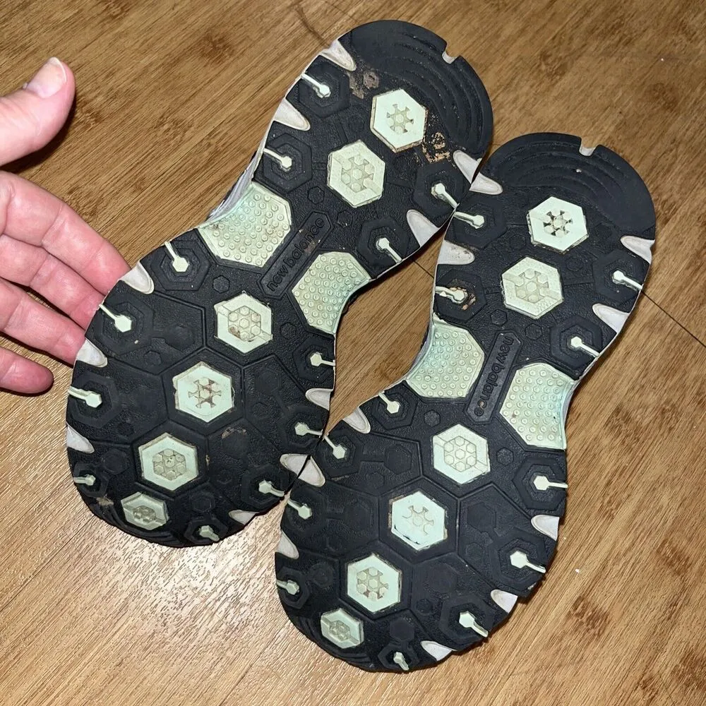 New Balance Womens All Terrain Lonoke Trail Sz 6.5 sneakers athletic shoes FLAW - Image 9