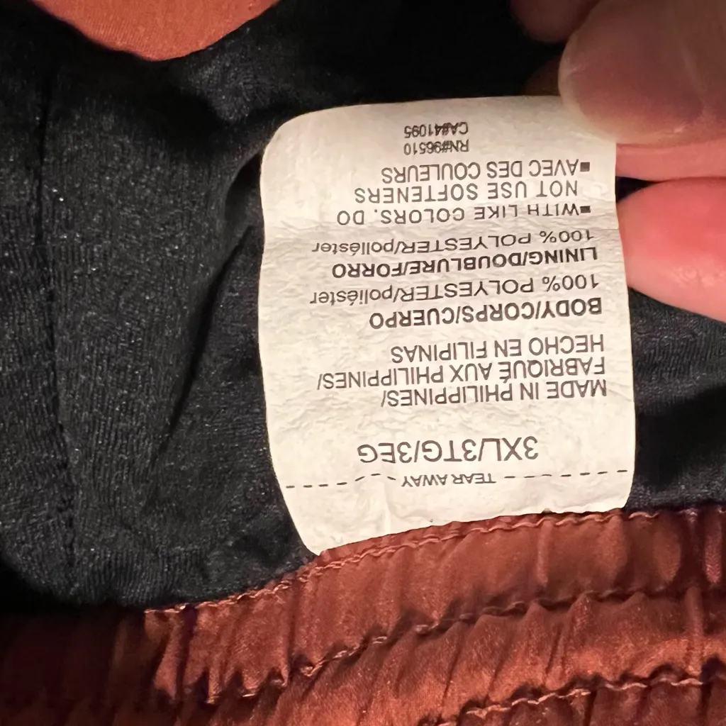 Under Armour Women’s Rust Color Running Shorts with Built in panties L1 - Image 6