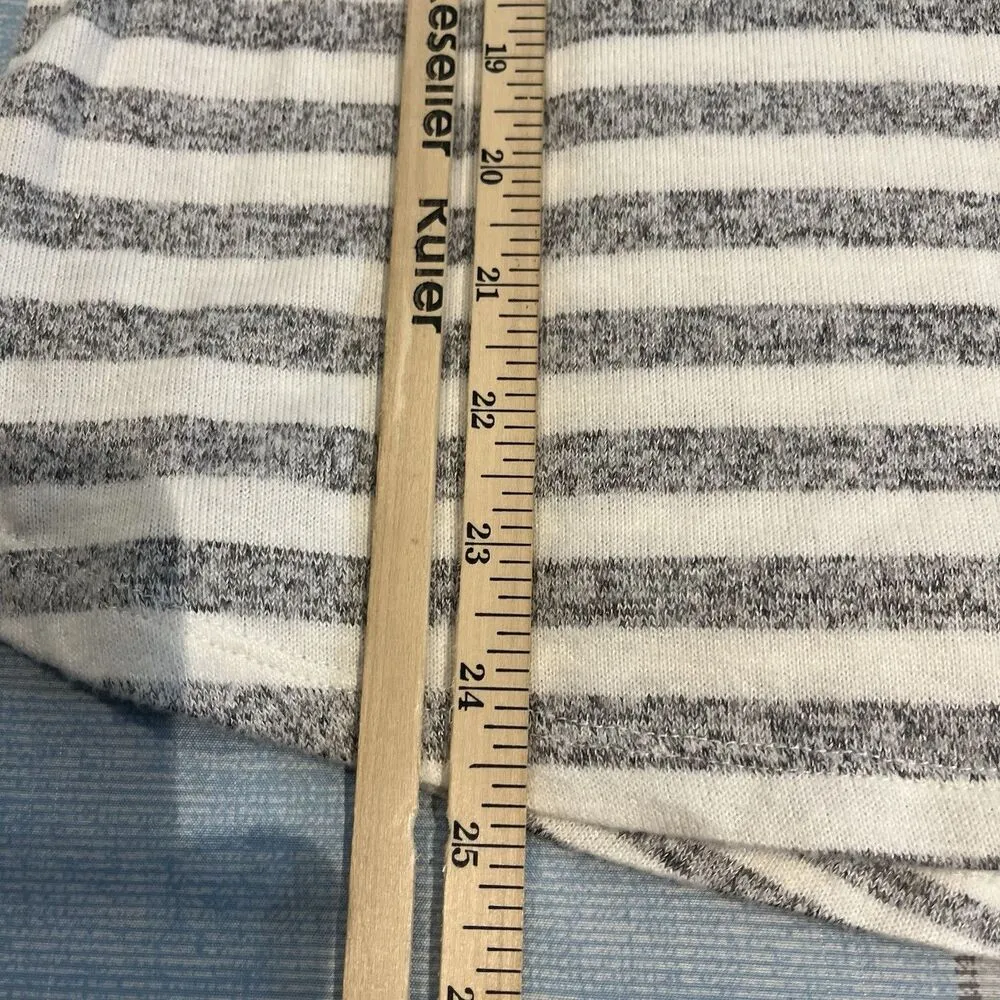 Retrology women's M striped gray/white v - Image 4