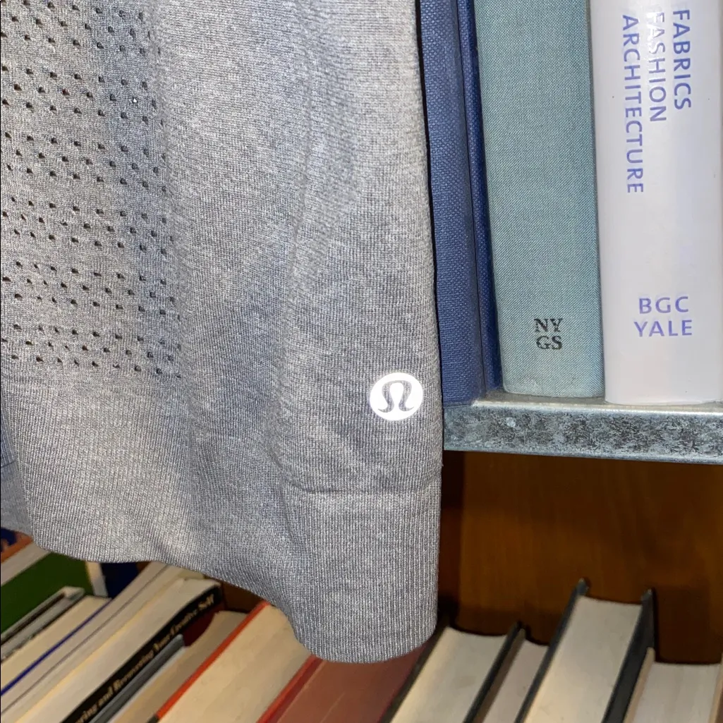 Lululemon Women’s Breeze By Muscle Tank Gray - Image 5