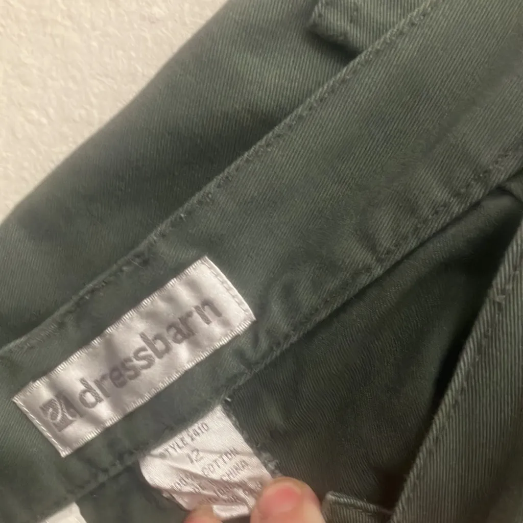 FINAL MARKDOWN Dress barn shorts 12 - Image 5