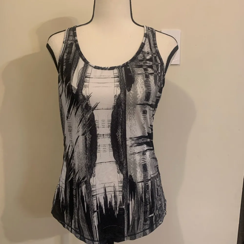 ASICS | Black and white racer back tank top - Image 4