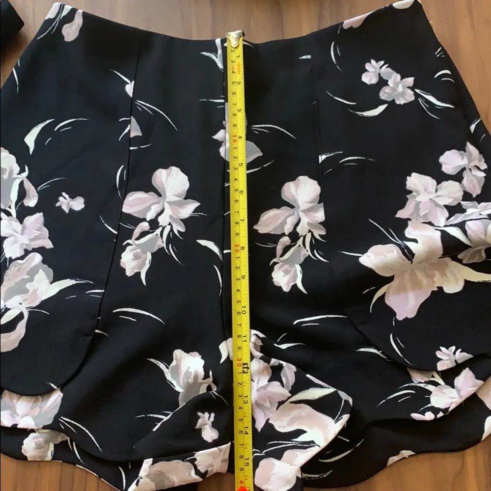 NWT Leith 🌸Black floral shorts - Image 5