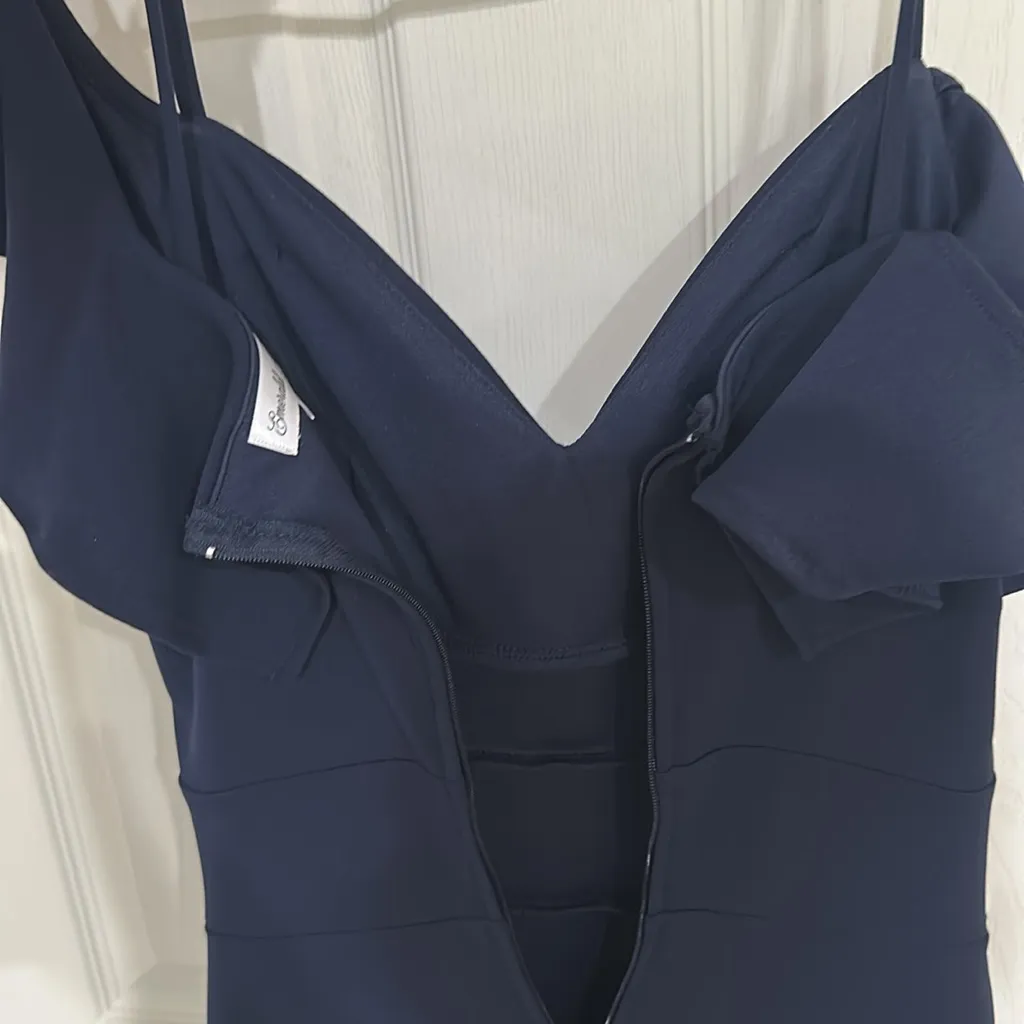 Emerald Sundae Strapless Navy Dress - worn one time for a police ball - Image 4