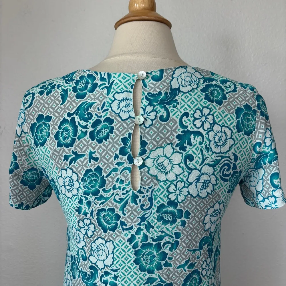 Lucy Love Blue and White Floral "Charlotte" Shift Dress - Image 6