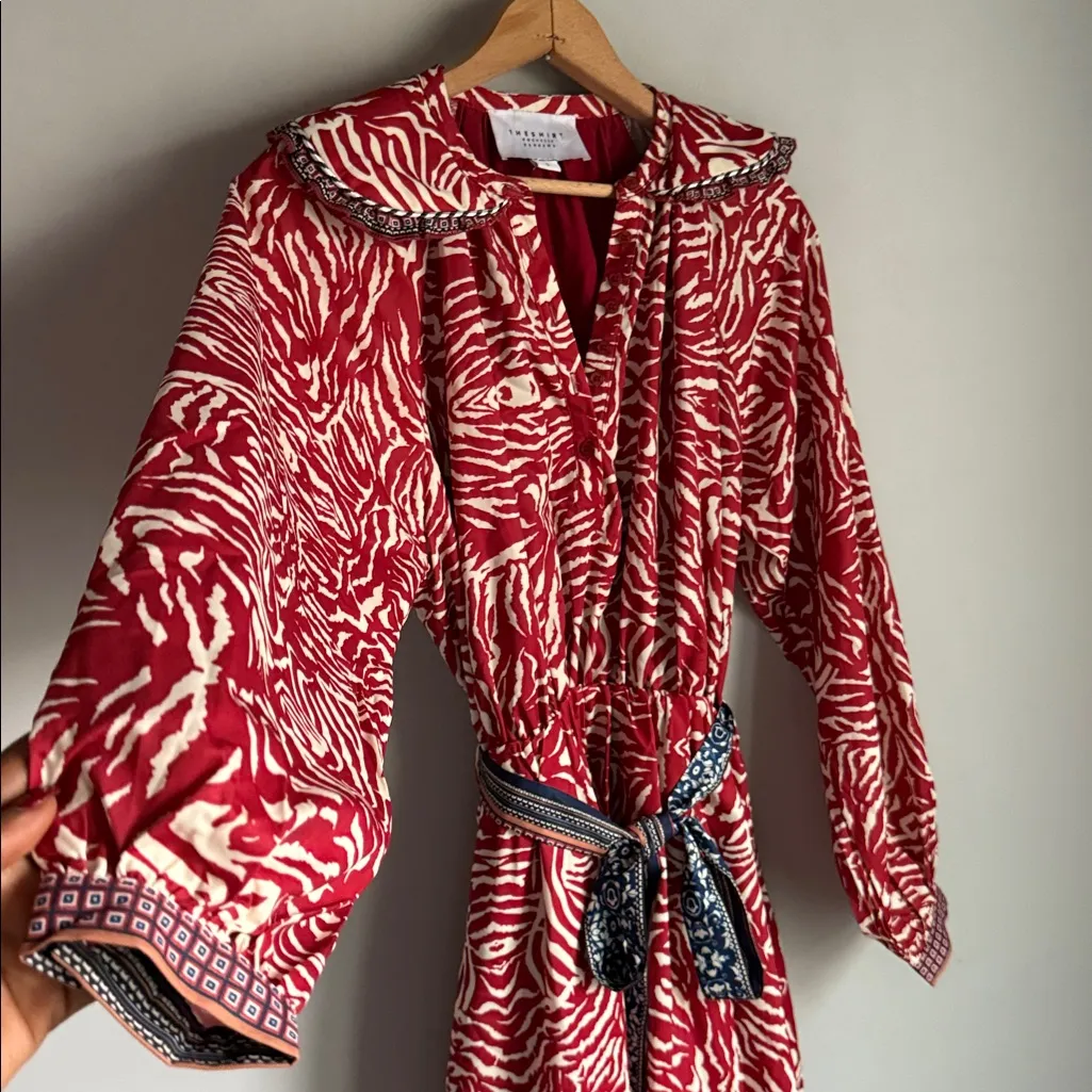 THR SHIRT BY ROCHELLE BEHRENS THE TAYLOR DRESS SMALL Red - Image 8