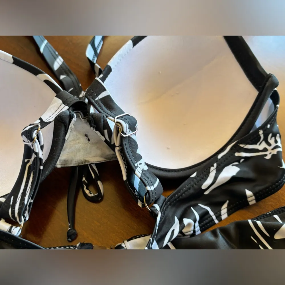 Size 14 bikini - Image 7