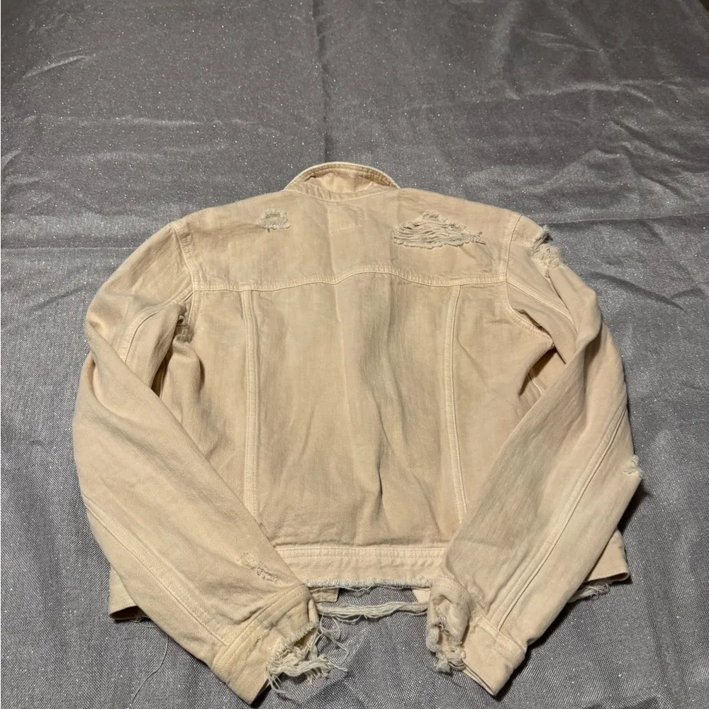 American Eagle Outfitters Pink Jean Jacket Classic Style - Image 2