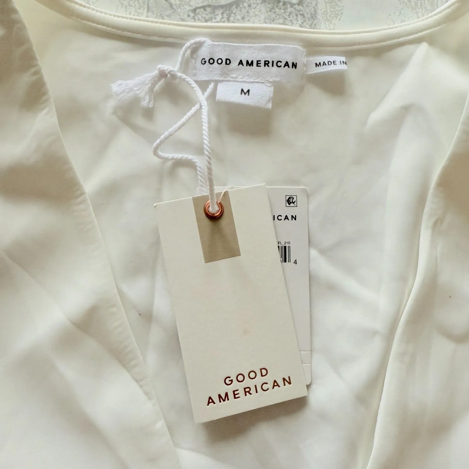 NWT Good American White Scuba Deep V Stretch Plunge Minimal Bodysuit M (Flaw) - Image 9