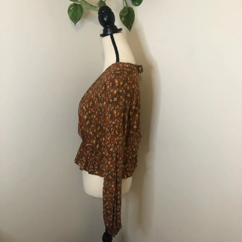 Final Touch Floral V-Neck Peplum Blouse - Image 3