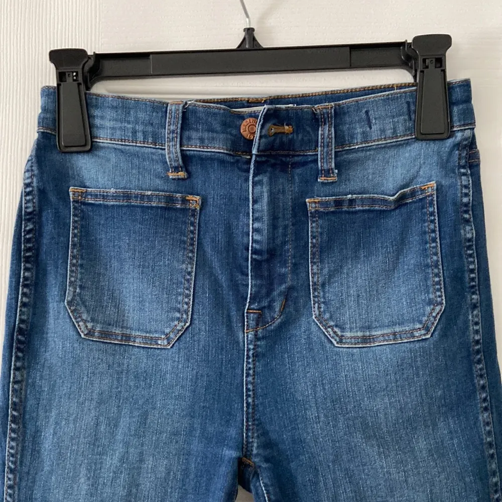 Madewell High Waisted Sailor Jeans size 26 excellent condition - Image 2