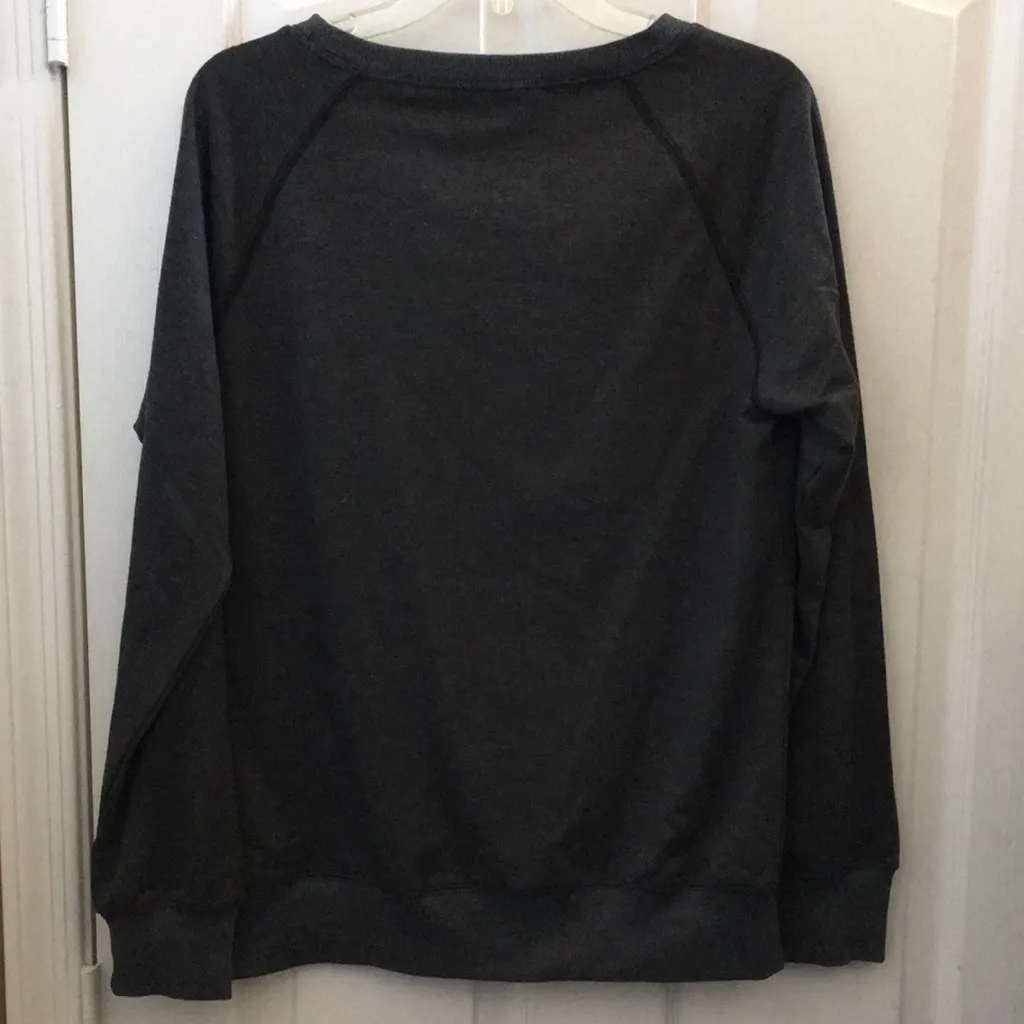 FINAL MARKDOWN Old people long sleeved tee small - Image 7