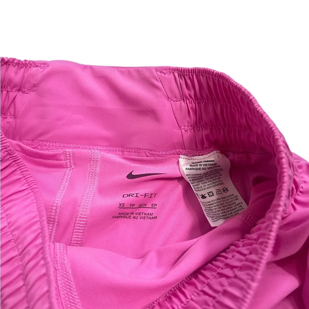 Nike ONE dri fit 2 in 1 shots - Image 2