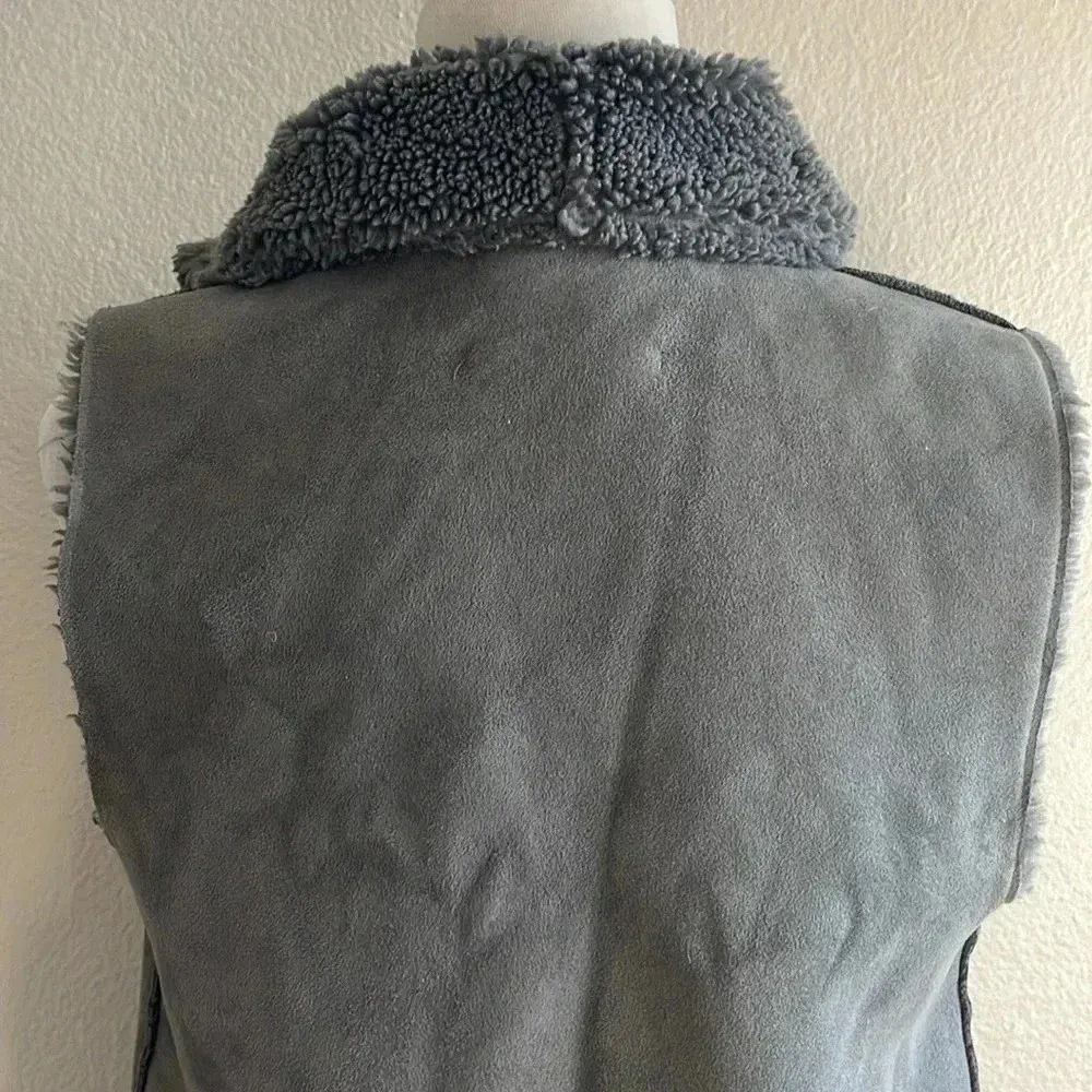 VELVET BY GRAHAM & SPENCER Women's Faux Sherpa‎ Vest Grey XS Gray - Image 8