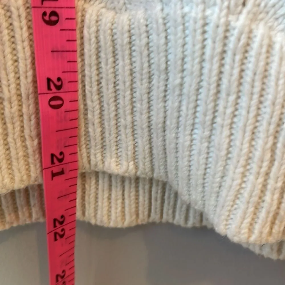 Madewell  V-Neck Fringe Pullover Sweater - Image 12